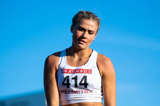 Bianca Salming, Turebergs FK deltar i höjdhopp och deppar