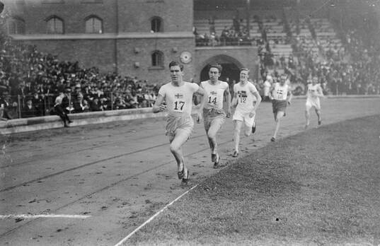Löpning 800 m. Sundblad. Bolin. 31/8 1919