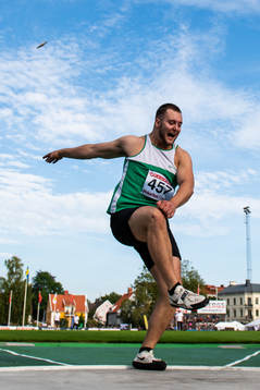 Theodor Walther, Ullevi FK deltar i diskus