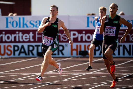 Nick Ekelund-Arenander, Malmö AI och Anton Sigurdsson,