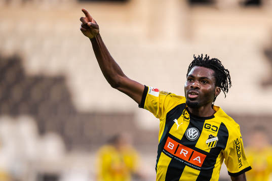 Häckens Kwame Kizito jublar