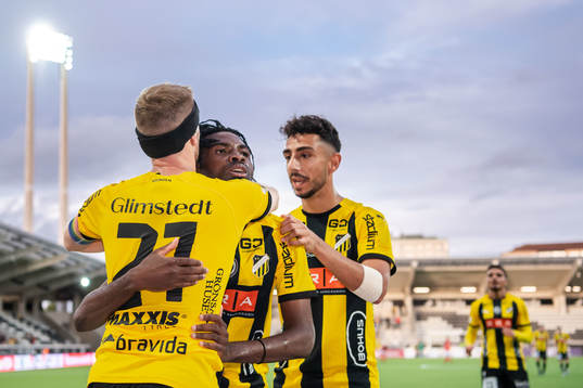 Häckens Rasmus Lindgren, Kwame Kizito och Daleho Irandust