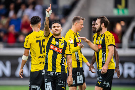 Häckens Paulinho jublar