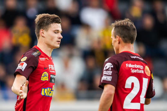 Falkenbergs Kirill Pogrebnyak jublar