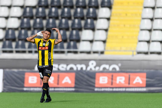 Häckens Paulinho jublar