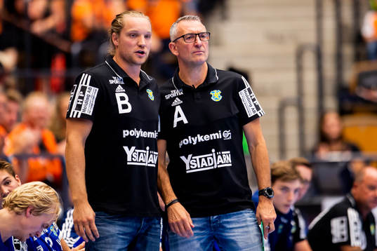 Ystads IF tränare Jerry Hallbäck och assisterande