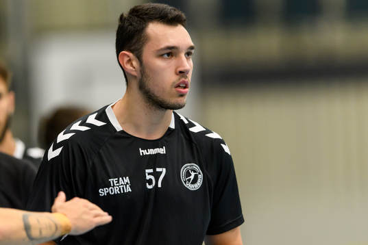 Varbergs Lazar Petrovic före handbollsmatchen i