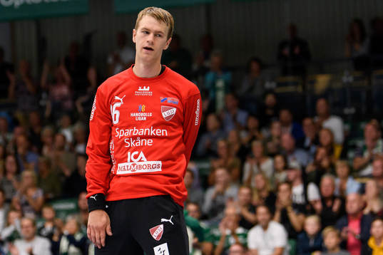 Lugis målvakt Anton Hangvall deppar