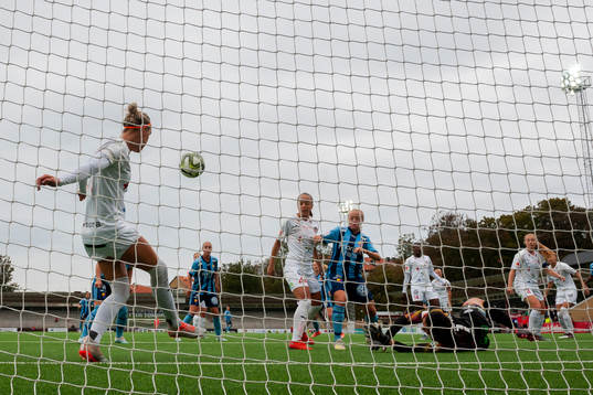 Rosengårds Sanne Troelsgaard rensar