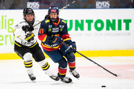 s Estelle Forsberg och Djurgårdens Sofie Lundin