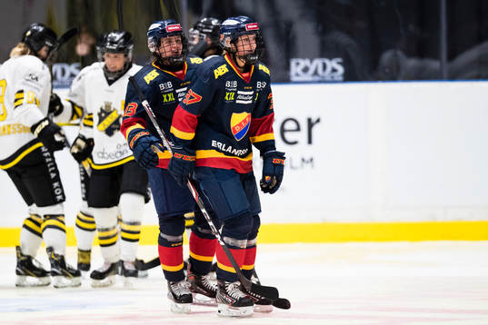 Djurgårdens Dominique Kremer och Julia Johansson deppar