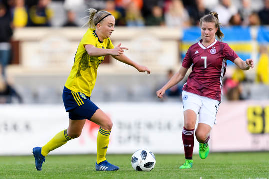Sveriges Saga Carlsson och Tysklands Sarah Mattner-Trembleau