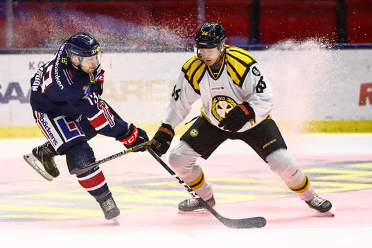 Linköpings Andrew Gordon och Brynäs Alexander Lindelöf