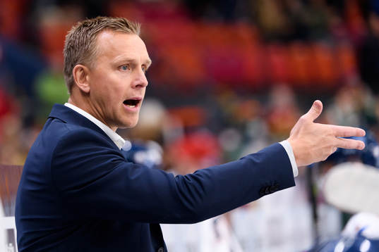 Linköpings tränare Bert Robertsson reagerar
