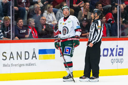 Frölundas Viktor Ekbom visas ut