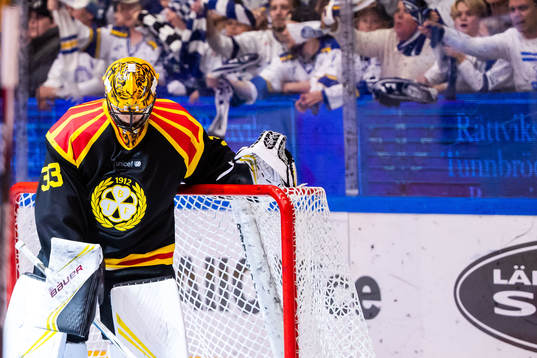 Brynäs målvakt Samuel Ersson deppar