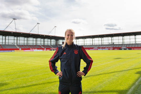 Amanda Ilestedt of Bayern Munich poses for a portrait