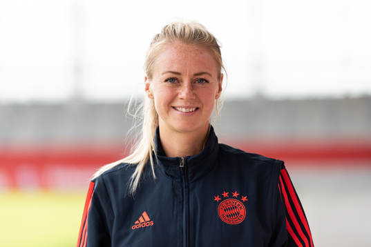 Amanda Ilestedt of Bayern Munich poses for a portrait
