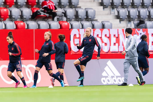 Amanda Ilestedt of Bayern Munich