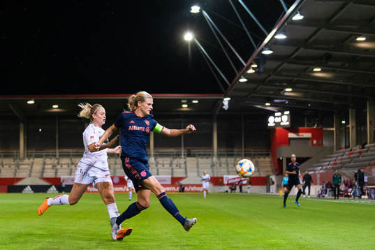 Karin Lundin of Göteborg and Carina Wenninger of Bayern