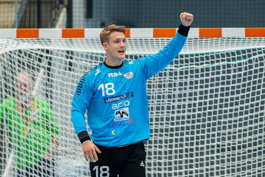 HK Malmös målvakt Anton Hellberg jublar