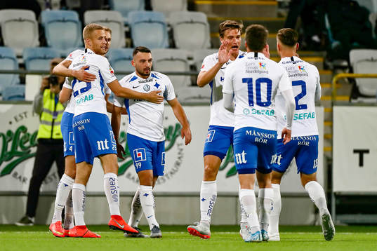 IFK Norrköpings spelare jublar