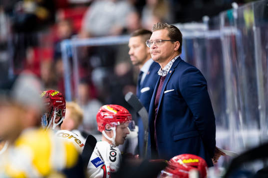 Modos tränare Björn Hellkvist