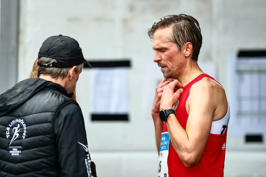a i Män 30 km med tiden 1:53:19