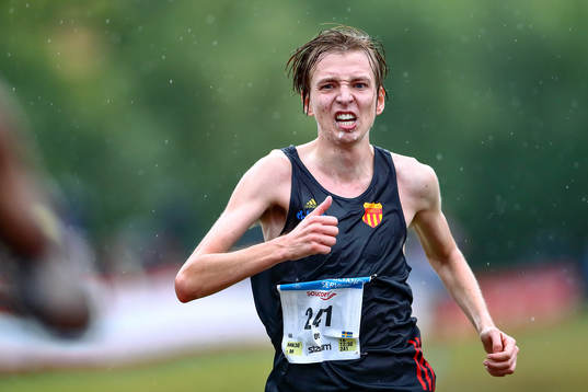 Otto Kingstedt Huddinge AIS femma i klassen Män 30 km