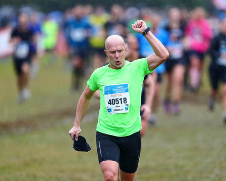 Lycklig motionslöpare i MK 30 km
