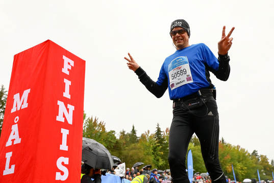 Lycklig motionslöpare i MK 30 km