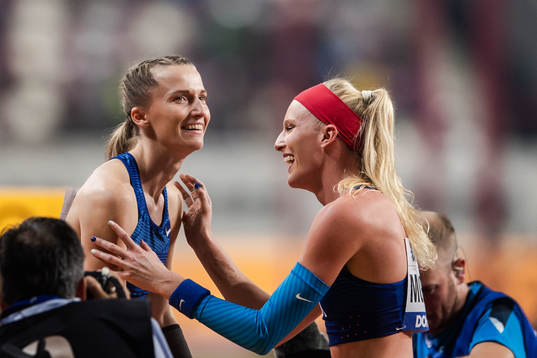 Anzhelika Sidorova of Russia and Sandi Morris of USA