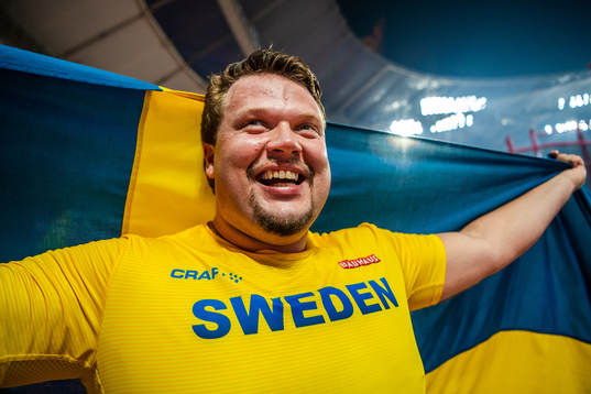 Daniel Ståhl of Sweden celebrates