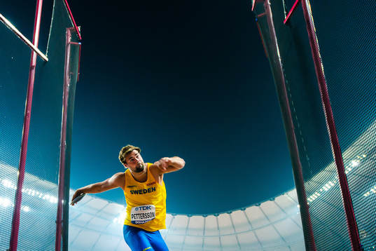 Simon Pettersson of Sweden