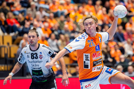 Kristianstads Valter Chrintz skjuter straff