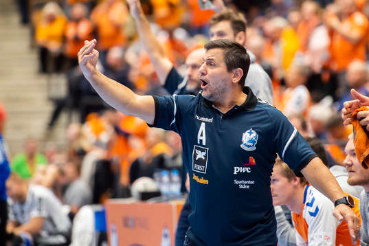 Kristianstads tränare Ljubomir Vranjes agerar