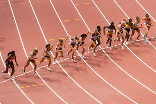 Karoline Bjerkeli Grøvdal of Norway (fifth from the left)