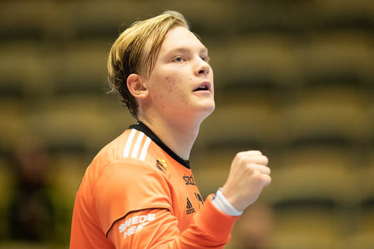 Sävehofs målvakt Simon Möller jublar