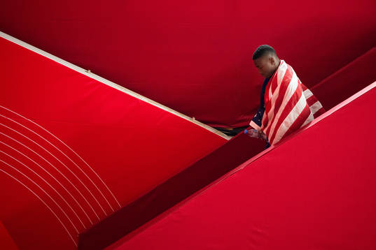 Grant Holloway of USA