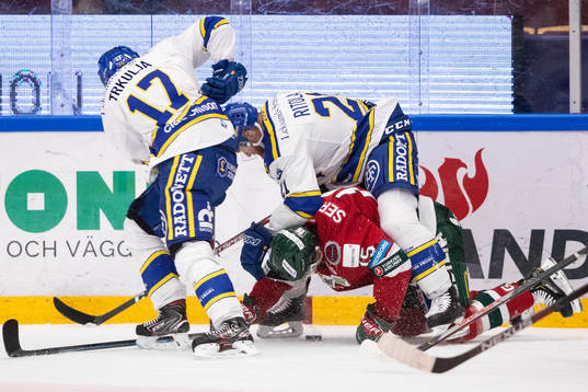 Leksands Mattias Ritola och Frölundas Anders Grönlund och