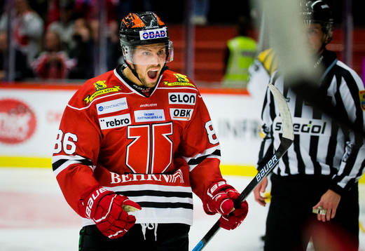 Örebros Mathias Bromé jublar vid 5-1