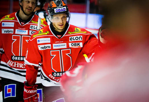 Örebros Kristian Näkyvä jublar vid 6-1