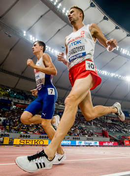 Jakob Ingebrigtsen of Norway and Marcin Lewandowski of