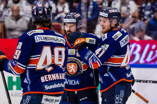 Växjös Roman Horak  jublar