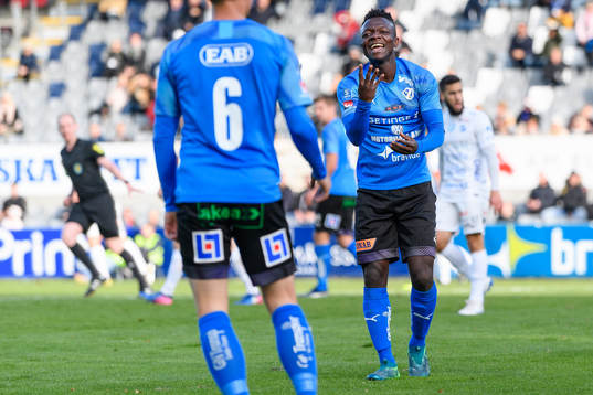 Halmstads Thomas Boakye reagerar