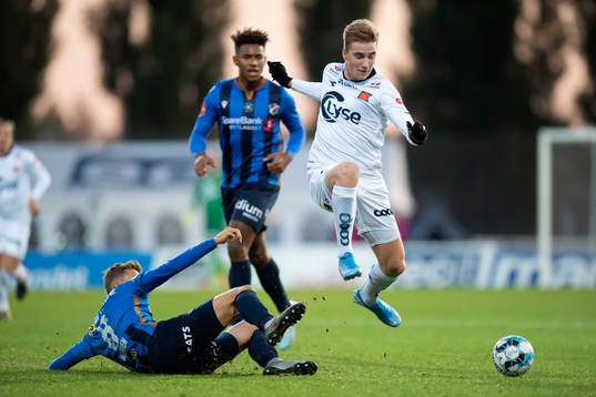 Emil Bohinen of Stabæk and Kristian Thorstvedt of Viking