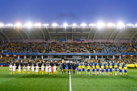 The teams at lineup