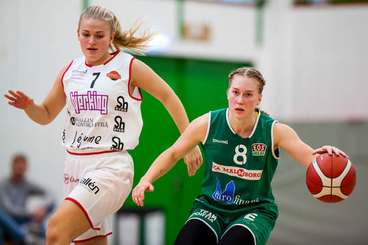 IK Eos Louise Noaksson och Uppsalas Lisa Bolander