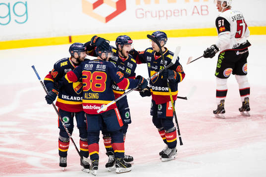 Djurgårdens Anton Hedman gör 3-0 och jublar med
