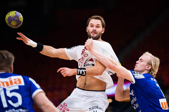 Redbergslids Niclas Fingren och Ystads IFs Lasse Balstad